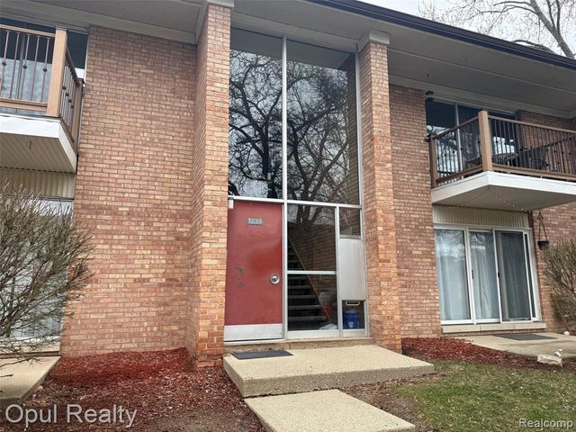 1237 Island Drive 203, Ann Arbor, MI 48105