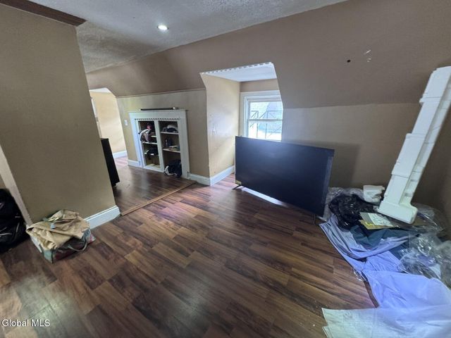 912 Cutler Street, Schenectady, NY 12303