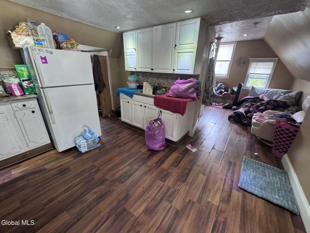 912 Cutler Street, Schenectady, NY 12303