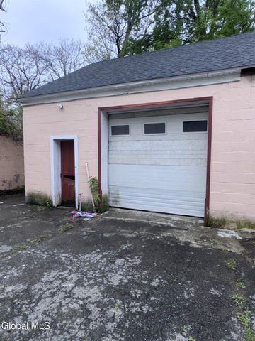912 Cutler Street, Schenectady, NY 12303