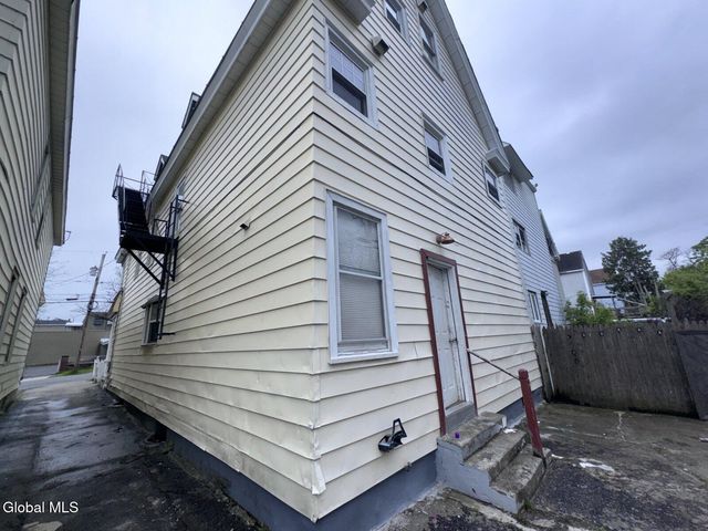 912 Cutler Street, Schenectady, NY 12303