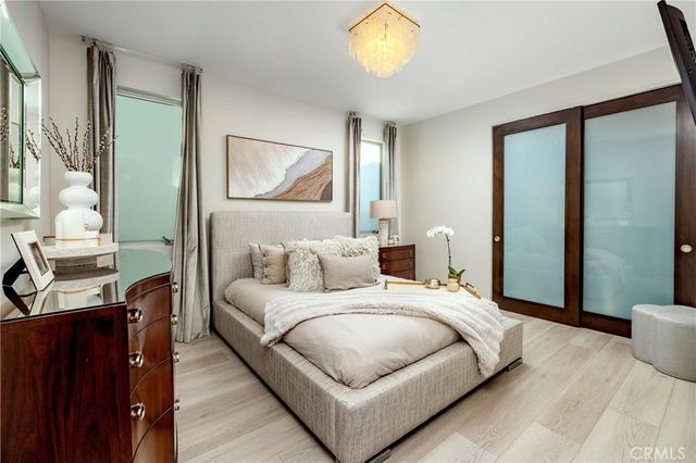 29 W Neapolitan, Long Beach, CA 90803