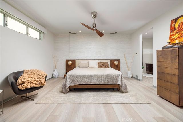 29 W Neapolitan, Long Beach, CA 90803