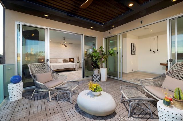 29 W Neapolitan, Long Beach, CA 90803