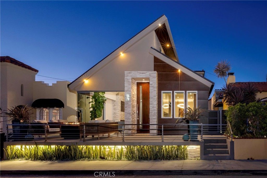 29 W Neapolitan, Long Beach, CA 90803