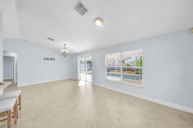 152 SE 19th LN, Cape Coral, FL 33990