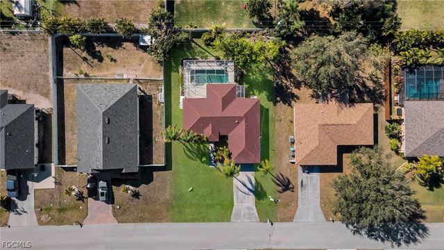 152 SE 19th LN, Cape Coral, FL 33990