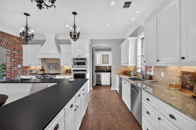 9522 Milbank Drive, Shreveport, LA 71115