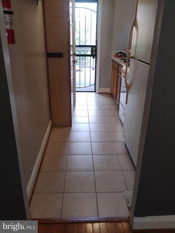 125 GALVESTON PL SW, Washington, DC 20032