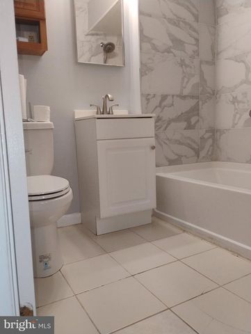 125 GALVESTON PL SW, Washington, DC 20032