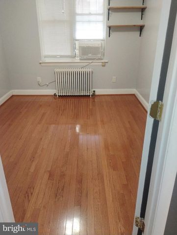 125 GALVESTON PL SW, Washington, DC 20032