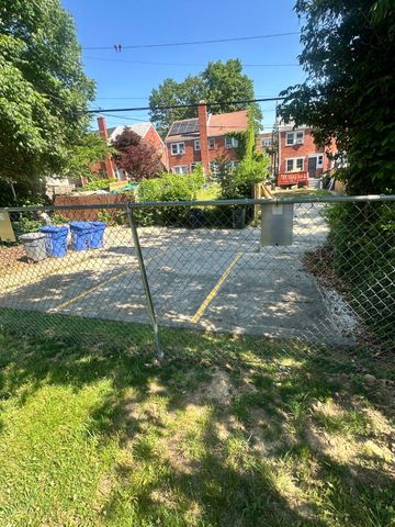 125 GALVESTON PL SW, Washington, DC 20032