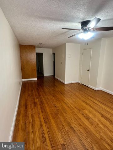 125 GALVESTON PL SW, Washington, DC 20032