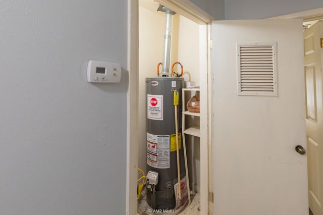 451 NW F Avenue, Hamlin, TX 79520