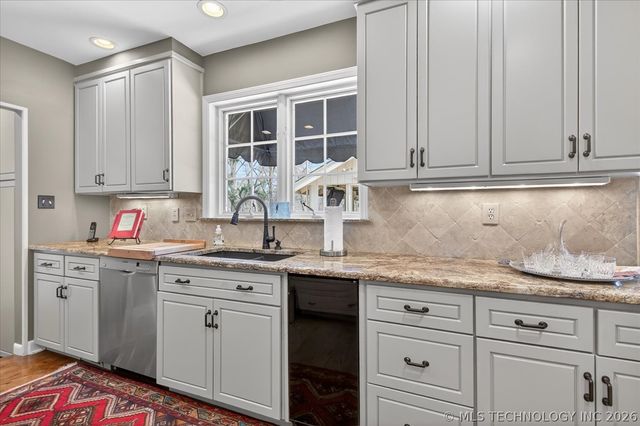 2317 London Lane, Bartlesville, OK 74006