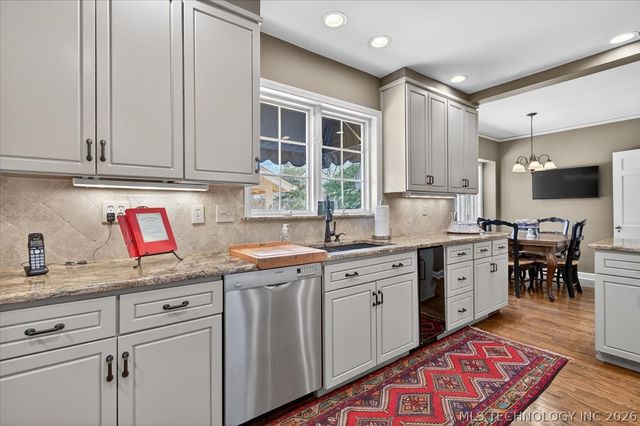 2317 London Lane, Bartlesville, OK 74006