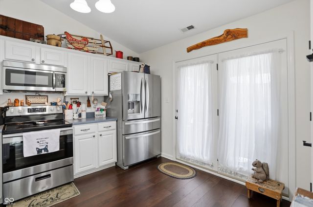 1177 Creek Bend Drive, Greenwood, IN 46143