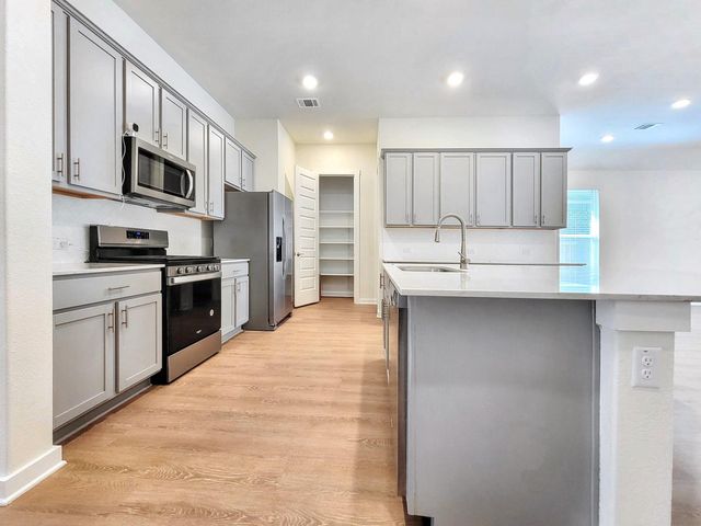 2329 Gabriels Horn RD, Leander, TX 78641