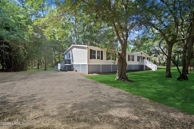 8 Jenkins Port Road, St. Helena Island, SC 29920