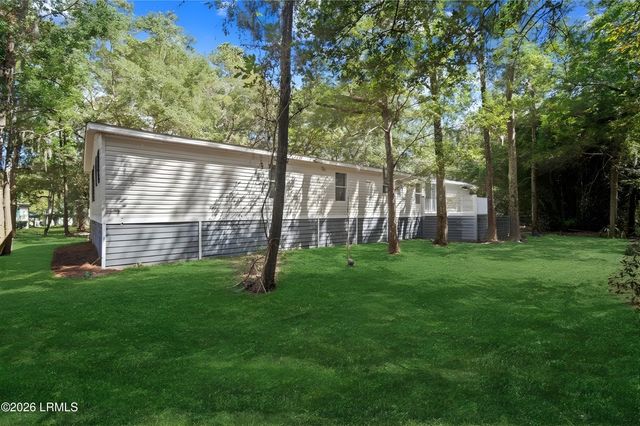 8 Jenkins Port Road, St. Helena Island, SC 29920