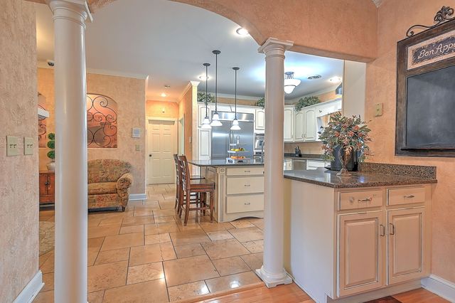 124 Cross Community Road, Bristol, TN 37620