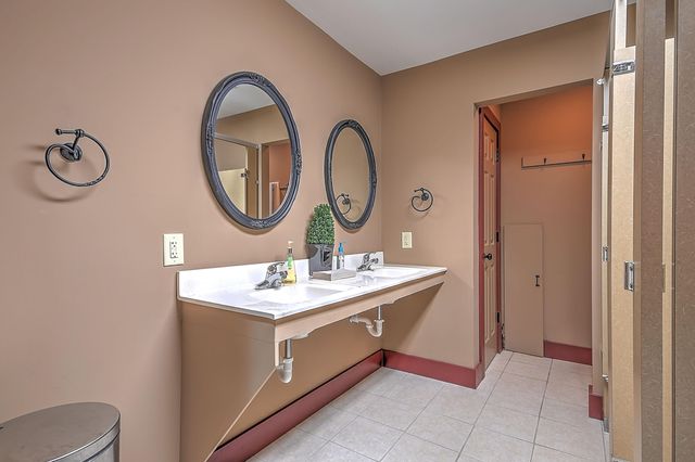 124 Cross Community Road, Bristol, TN 37620