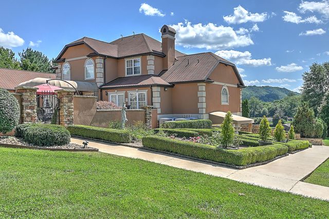 124 Cross Community Road, Bristol, TN 37620