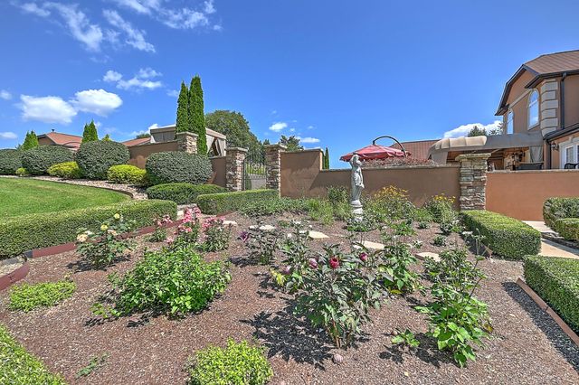 124 Cross Community Road, Bristol, TN 37620