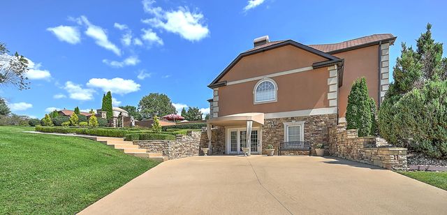 124 Cross Community Road, Bristol, TN 37620