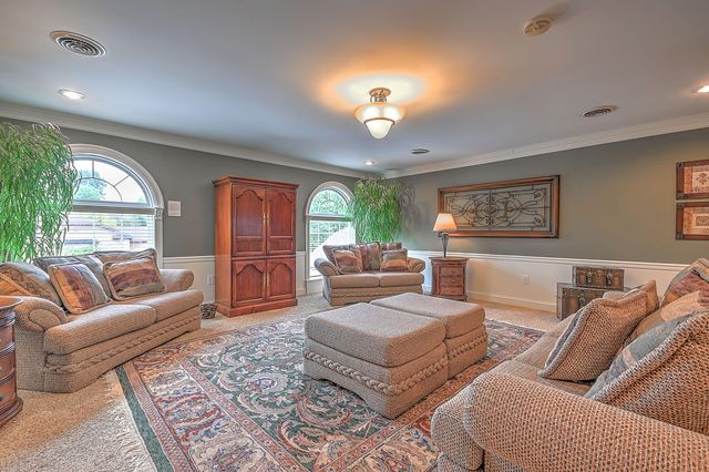 124 Cross Community Road, Bristol, TN 37620