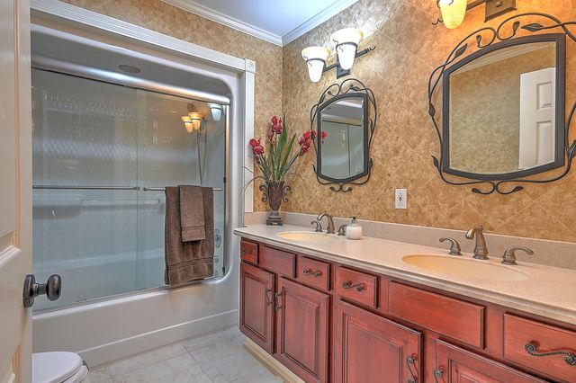 124 Cross Community Road, Bristol, TN 37620