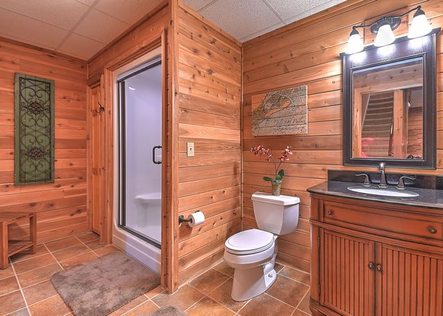 124 Cross Community Road, Bristol, TN 37620