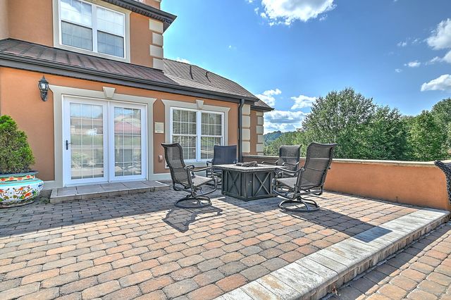 124 Cross Community Road, Bristol, TN 37620