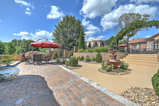 124 Cross Community Road, Bristol, TN 37620