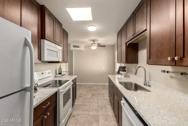 17015 N PINION Lane, Sun City, AZ 85373