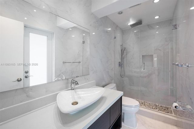 11401 SW 72nd Pl, Pinecrest, FL 33156