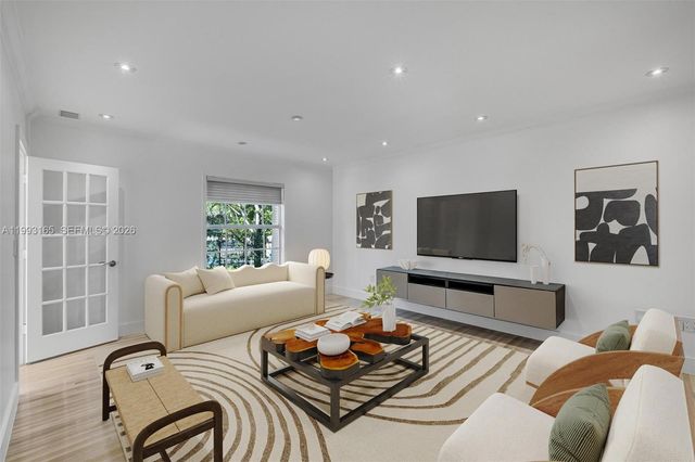 11401 SW 72nd Pl, Pinecrest, FL 33156