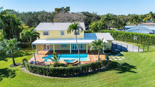 11401 SW 72nd Pl, Pinecrest, FL 33156