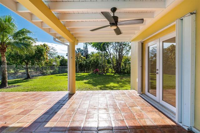 11401 SW 72nd Pl, Pinecrest, FL 33156