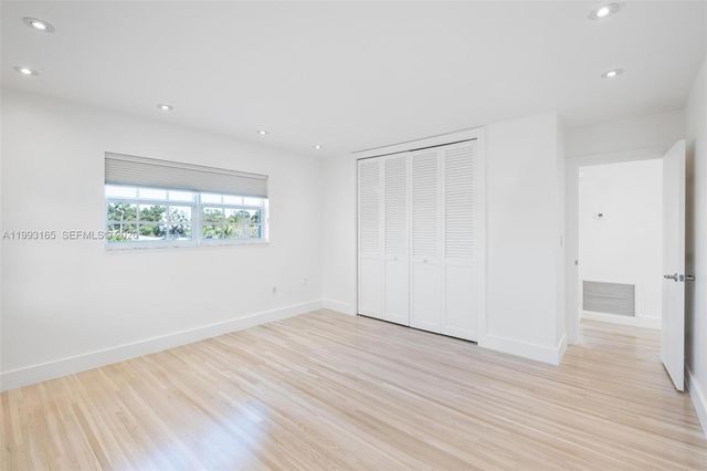 11401 SW 72nd Pl, Pinecrest, FL 33156