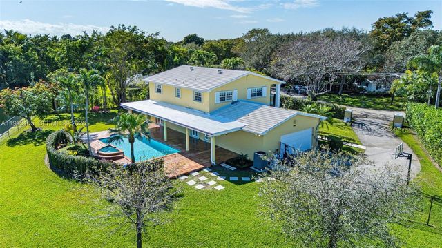 11401 SW 72nd Pl, Pinecrest, FL 33156