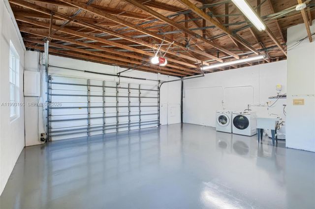 11401 SW 72nd Pl, Pinecrest, FL 33156