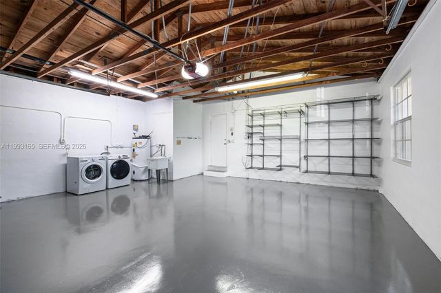 11401 SW 72nd Pl, Pinecrest, FL 33156