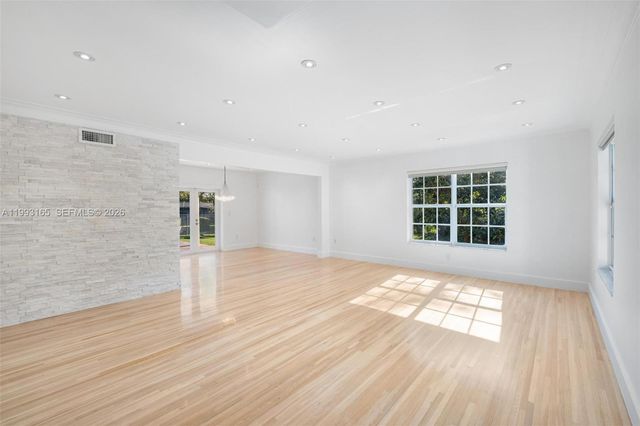 11401 SW 72nd Pl, Pinecrest, FL 33156