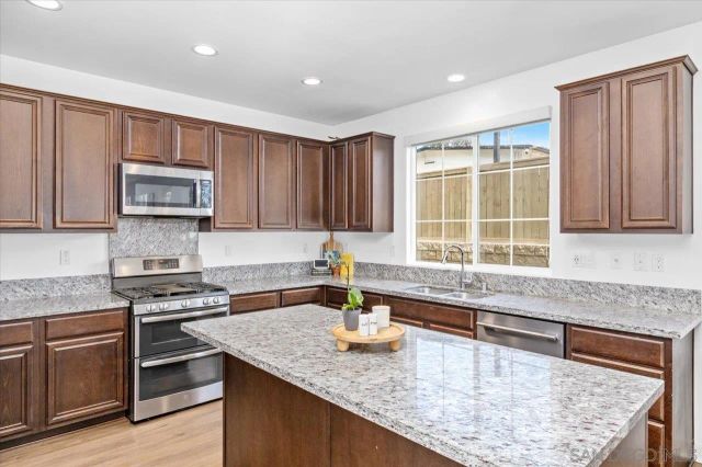 803 Kelley Way, San Marcos, CA 92069