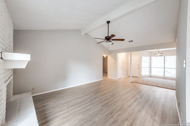 9743 cylburn, Converse, TX 78109