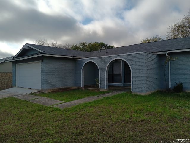 9743 cylburn, Converse, TX 78109