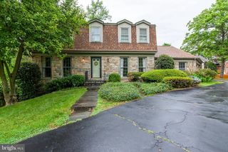 6034 CHESTERBROOK RD ROAD B, Mclean, VA 22101
