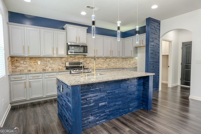 1527 Washington Rose Avenue, Hoschton, GA 30548
