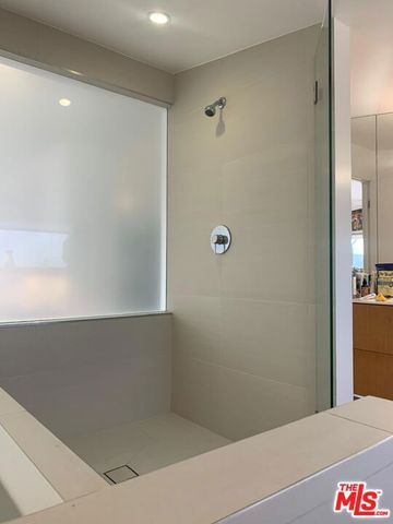 338 Rennie Avenue B, Venice, CA 90291